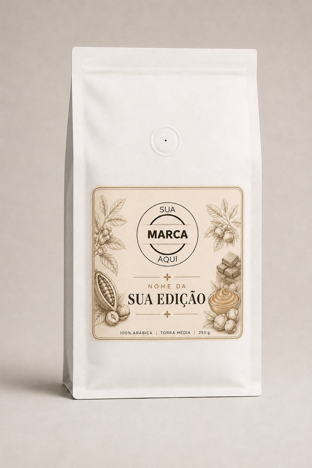 Pacote de café Signa Coffee com etiqueta 'Sua marca aqui' — espaço reservado para o logo do cliente